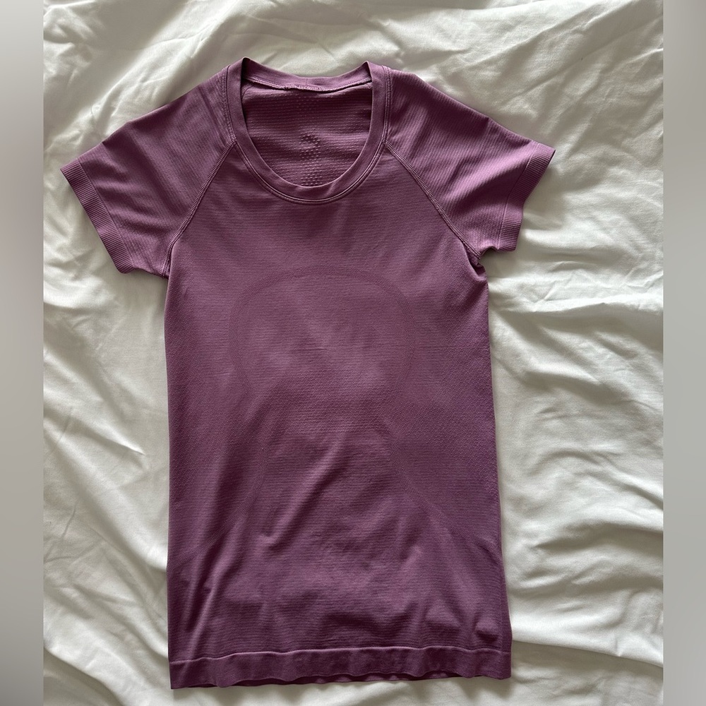 Swiftly Tech Short Sleeve Shirt